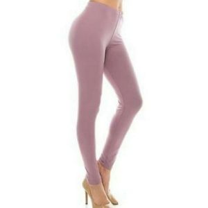 🎀Extremely Soft Leggings